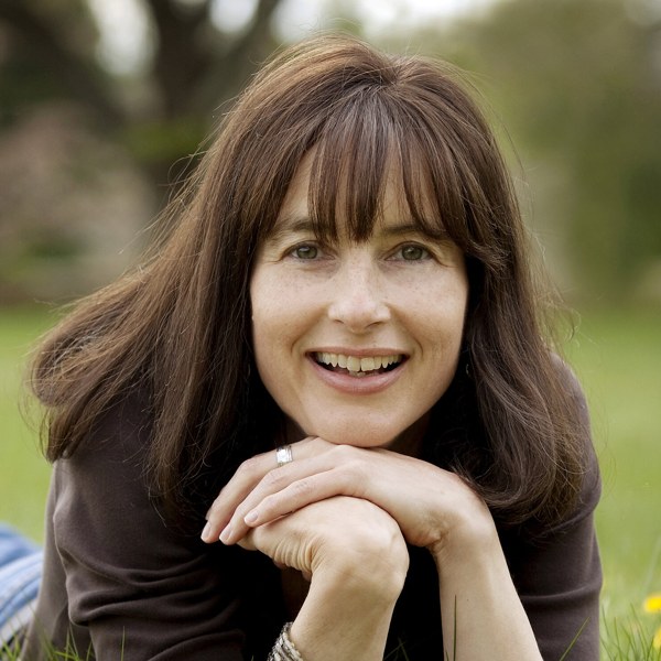 Portrait of Jacqueline Davies.