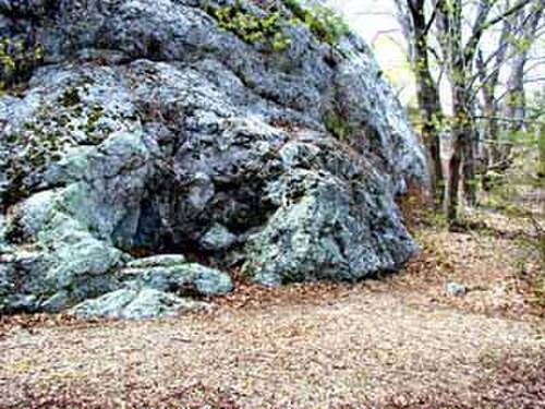 King Philip’s Seat at Mount Hope, associated with Metacom (context image)